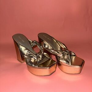 Open Edit Kaia Gold Metallic Knot
Platform Sandal 6